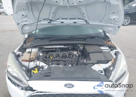 2016 Ford Focus S z USA, uszkodzony, nr VIN 1FADP3E21GL375449